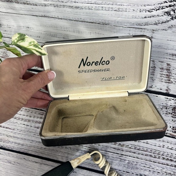 Norelco Speedshaver Flip-Top Vintage Green Electric Shaver Razor w Case - Picture 11 of 15